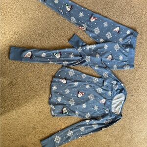 Cozy Blue Kids Pajamas with Snowflake Design